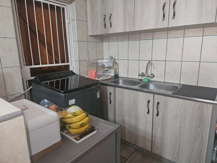 3 Bedroom Property for Sale in Rhodesdene Northern Cape